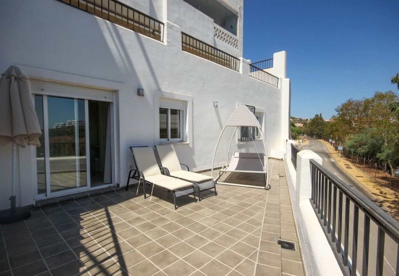 Townhouse in Casares - Spacious 4 Bedroom Townhouse in Bahia de Casares 