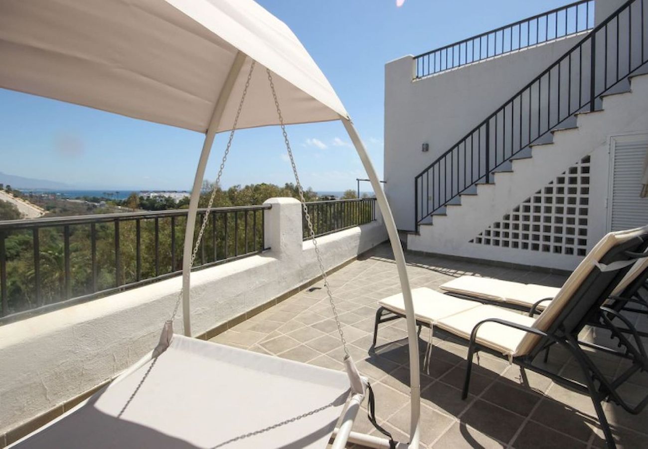 Townhouse in Casares - Spacious 4 Bedroom Townhouse in Bahia de Casares 