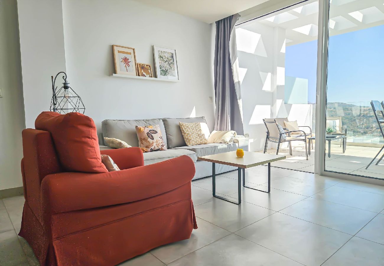 Apartment in La Cala de Mijas - Modern 2 Bed Apartment in Casa Banderas La Cala 