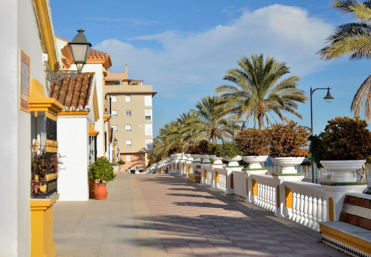 Apartment in Estepona - 2 bedroom apartment overlooking Valle Romano golf course