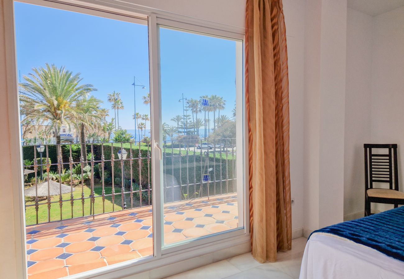 Apartment in San Pedro de Alcántara - Beach front 3 bedroom apartment in San Pedro 