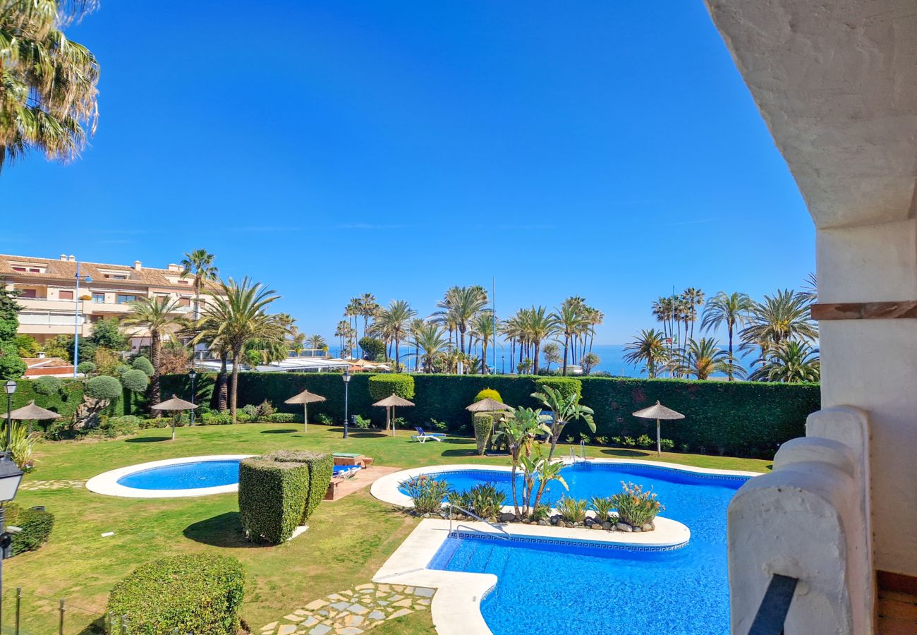 Apartment in San Pedro de Alcántara - Beach front 3 bedroom apartment in San Pedro 