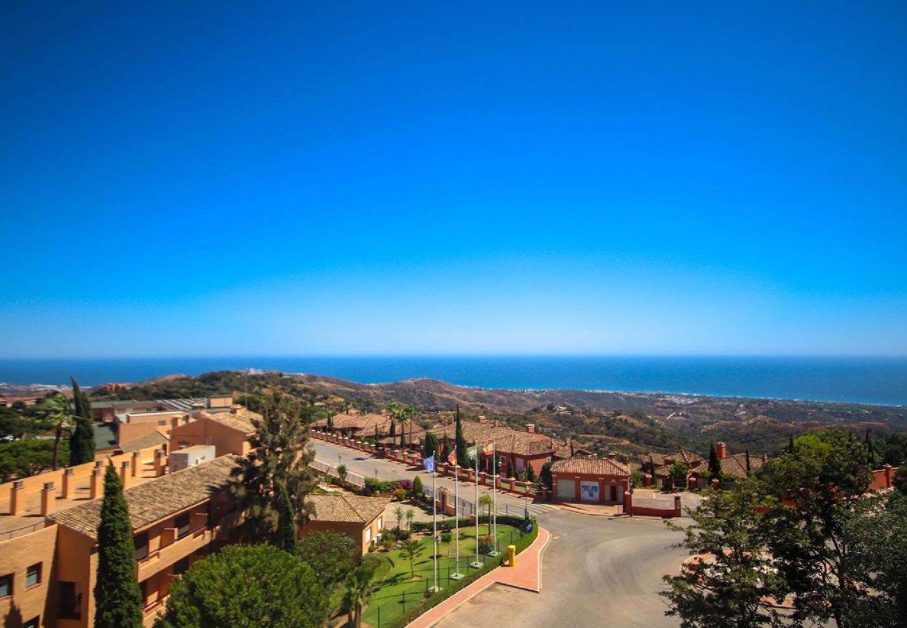 Apartment in Ojen - Three bedroom apartment La Mairena Elviria 