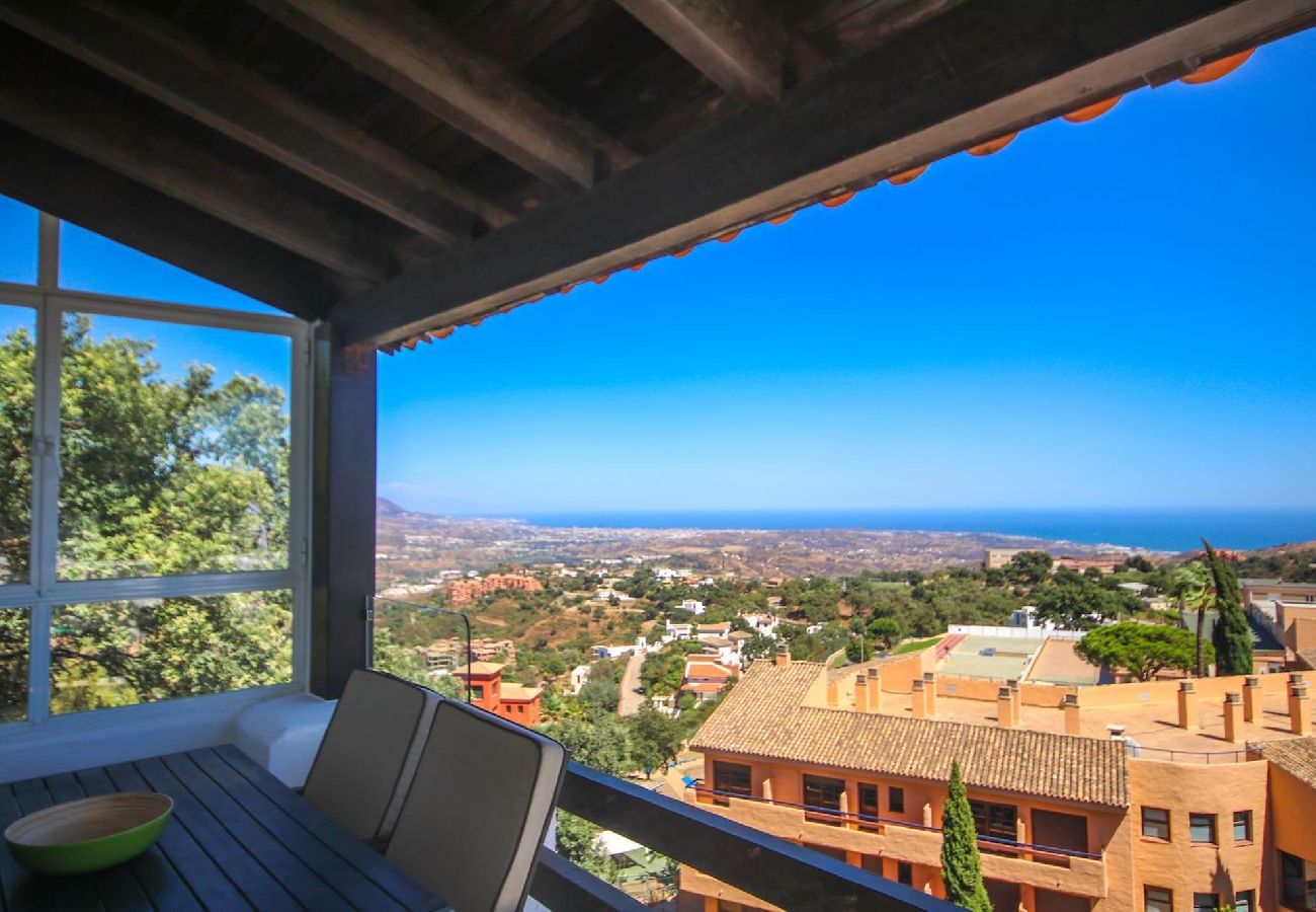 Apartment in Ojen - Three bedroom apartment La Mairena Elviria 