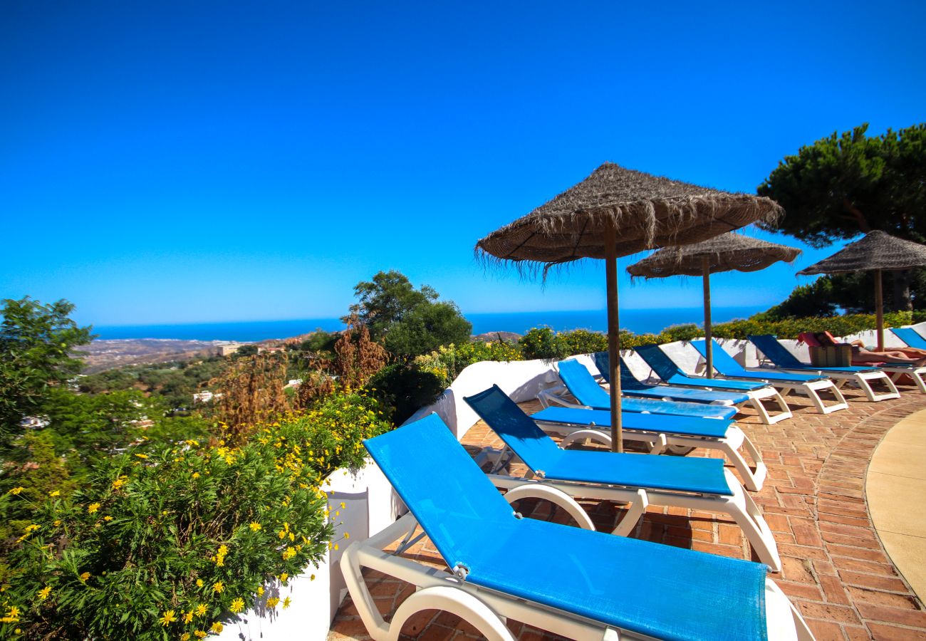 Apartment in Ojen - Three bedroom apartment La Mairena Elviria 