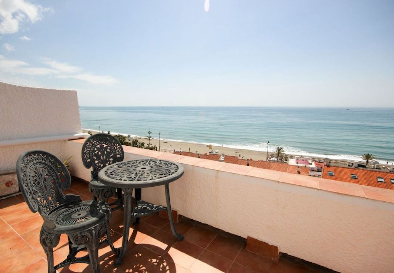 Townhouse in Fuengirola - 2 Bedroom Holiday Rental Townhouse 