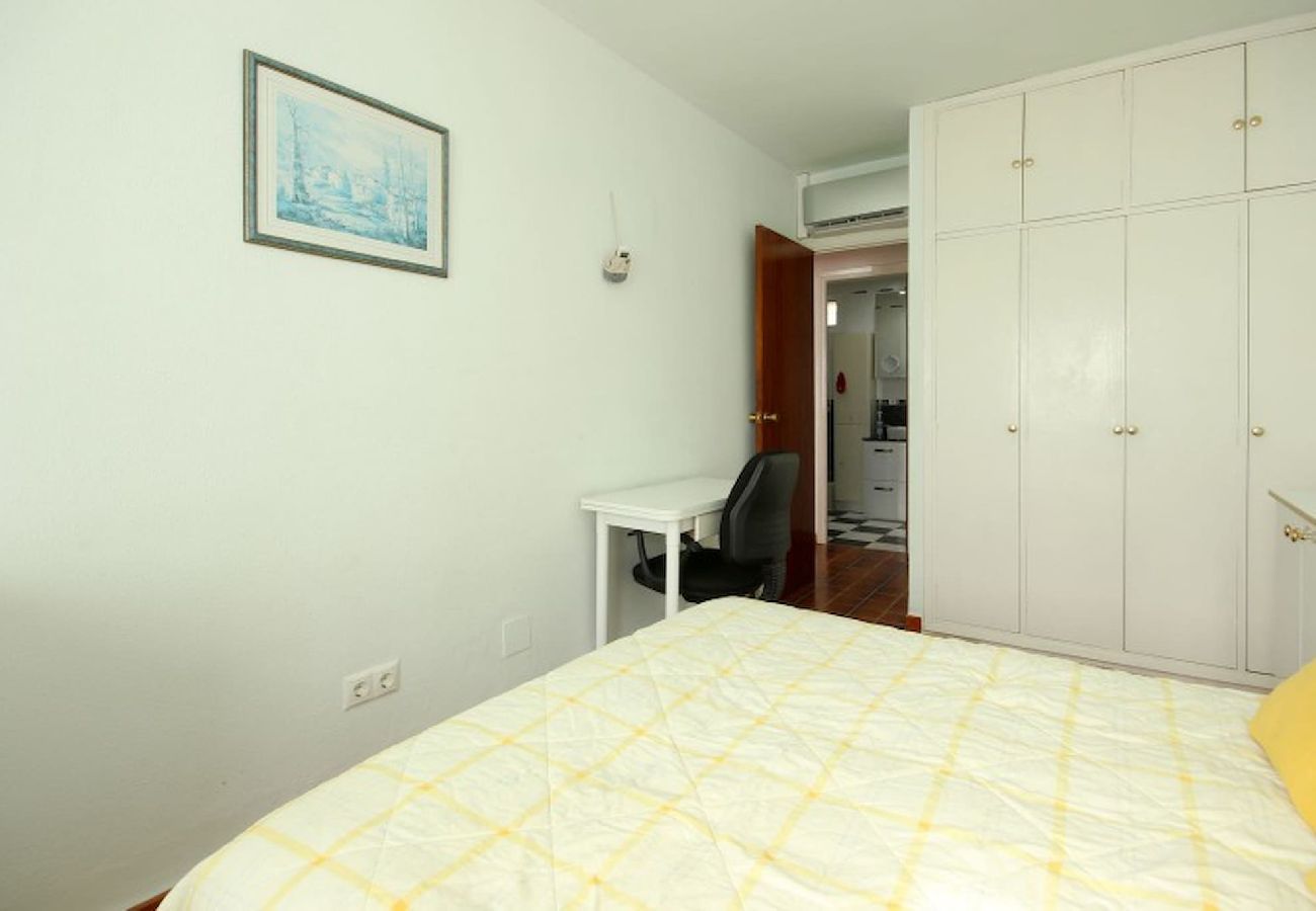 Townhouse in Fuengirola - 2 Bedroom Holiday Rental Townhouse 