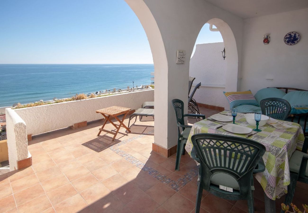 Townhouse in Fuengirola - 2 Bedroom Holiday Rental Townhouse 