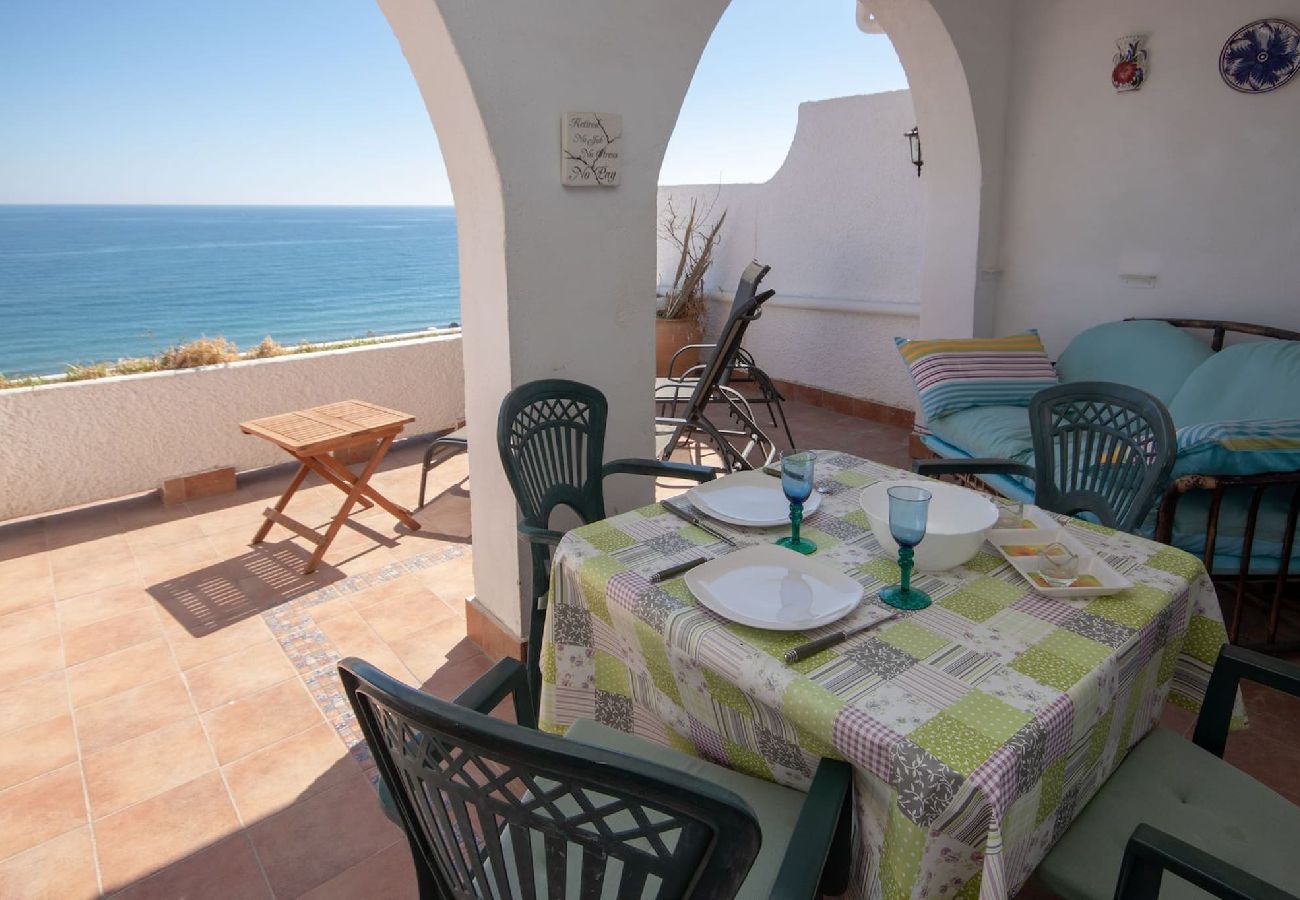 Townhouse in Fuengirola - 2 Bedroom Holiday Rental Townhouse 