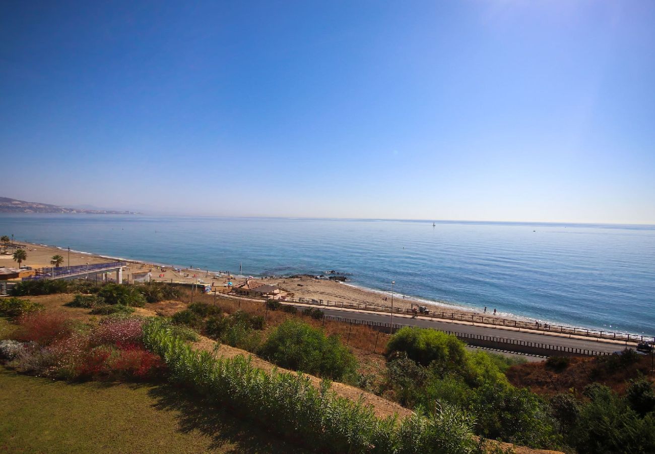 Apartment in Mijas Costa - Penthouse, Amazing Sea Views, Plunge Pool and BBQ 