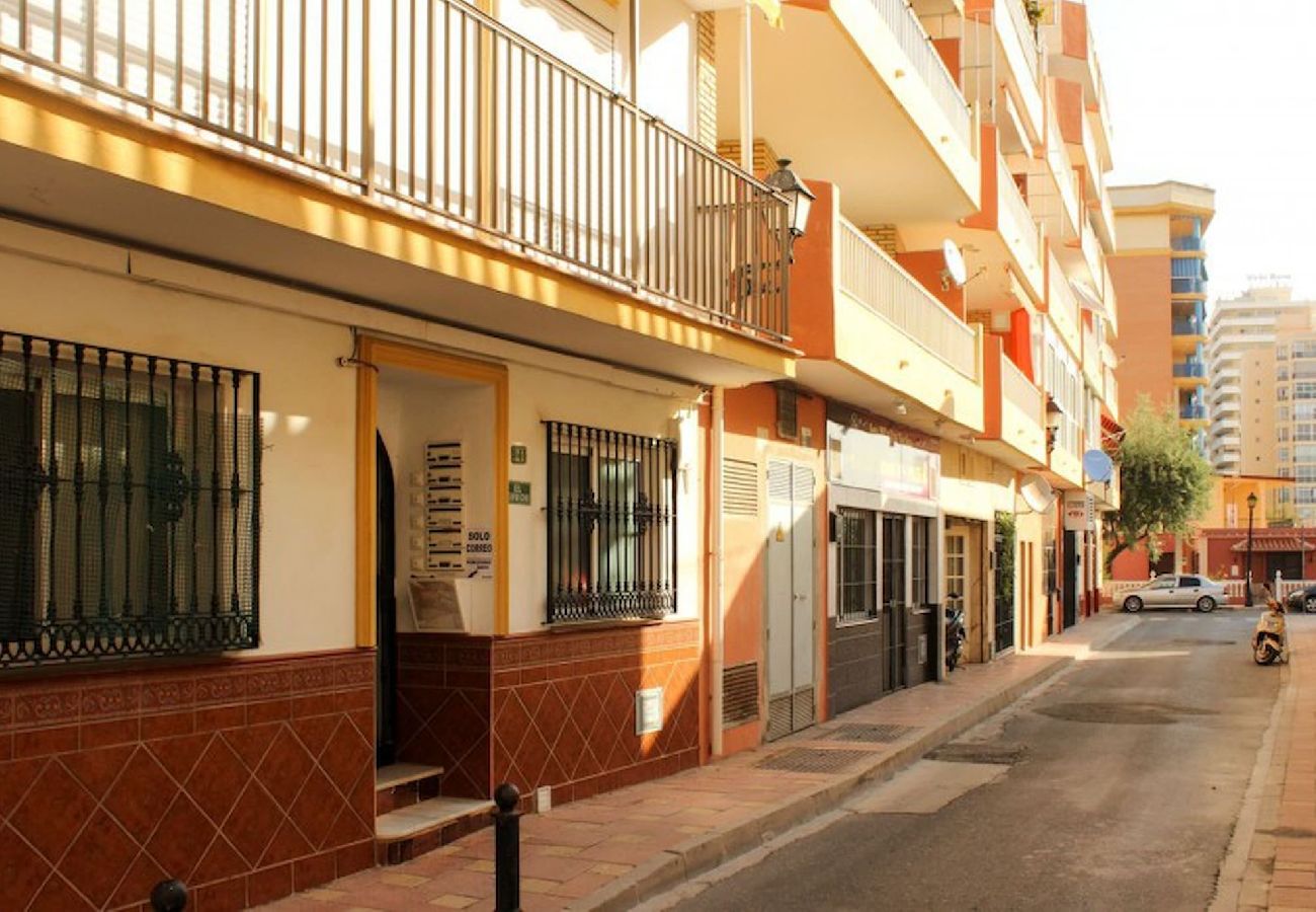 Apartment in Fuengirola - 1 Bedroom Apartment Close to Beach in Fuengirola 