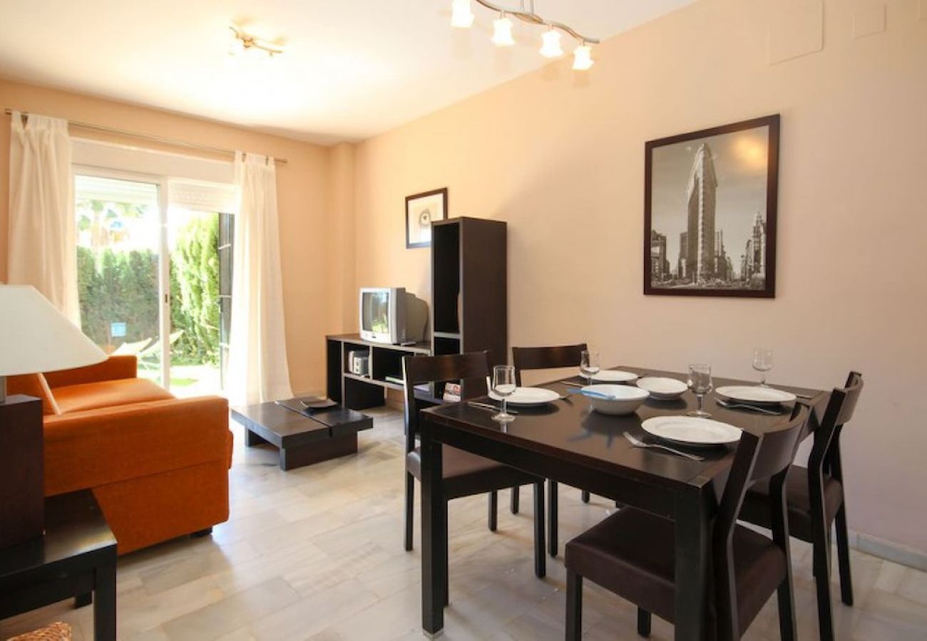 Apartment in Mijas Costa - 2 bedroom apartment in Club la Costa Mijas Costa 