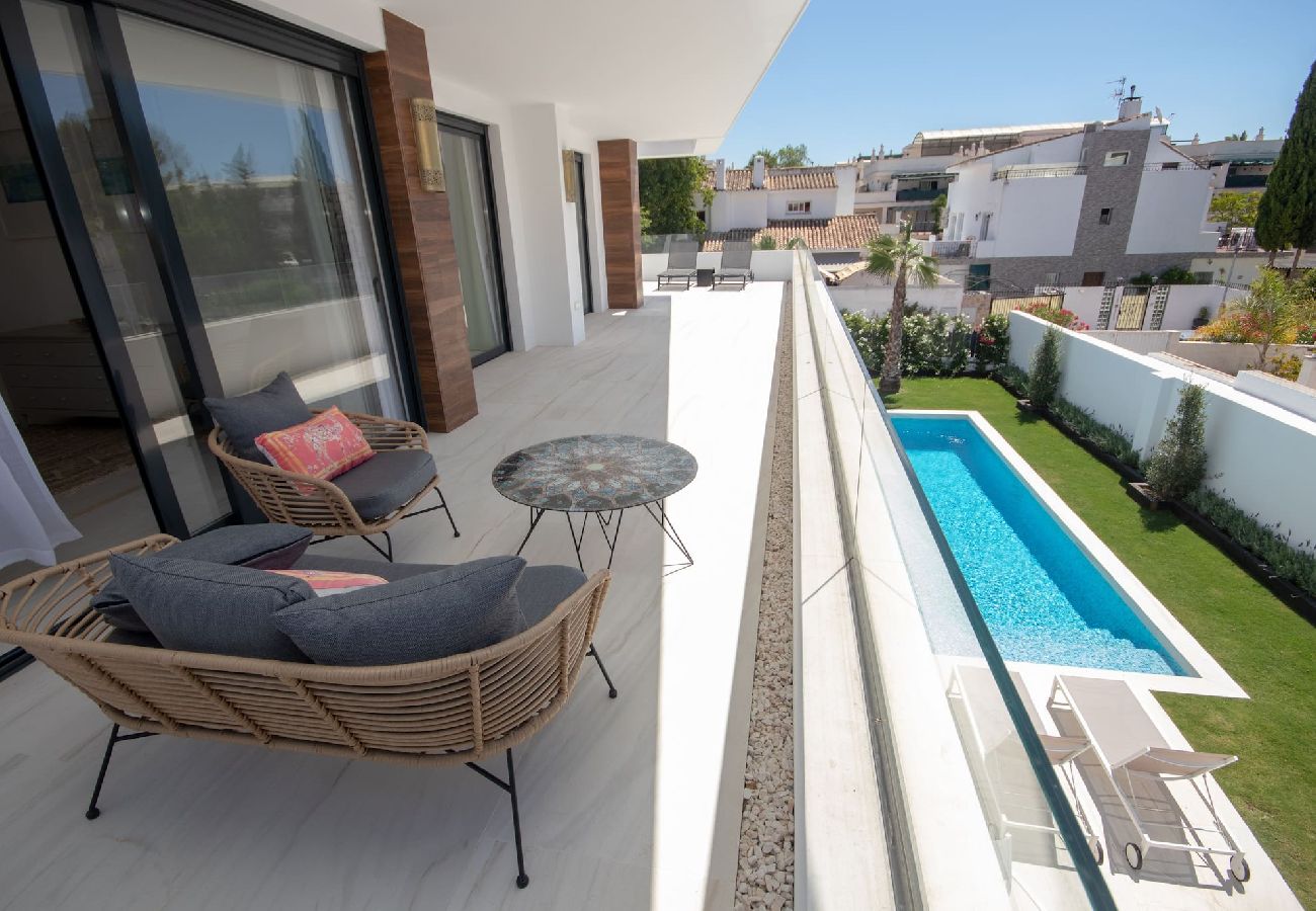 Villa in Marbella - Luxury Villa, private pool close to Puerto Banus 