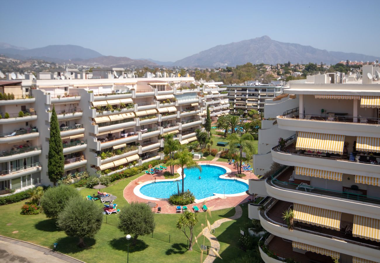 Apartment in Marbella - Spacious Modern Penthouse Guadalmina, San Pedro 