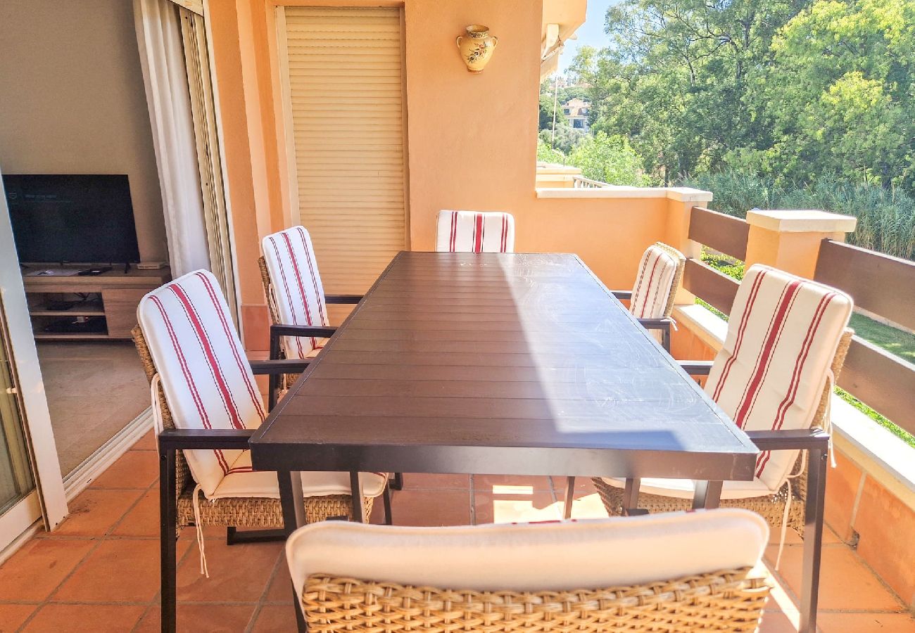 Apartment in Marbella - Three bedroom apartment in Las Chapas, Marbella. 