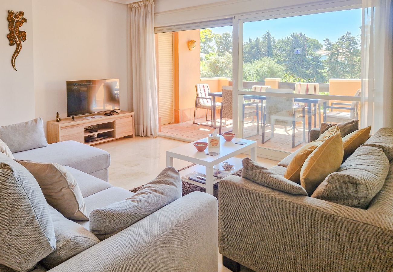 Apartment in Marbella - Three bedroom apartment in Las Chapas, Marbella. 