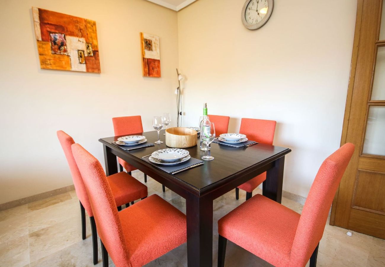 Apartment in Marbella - Three bedroom apartment in Las Chapas, Marbella. 