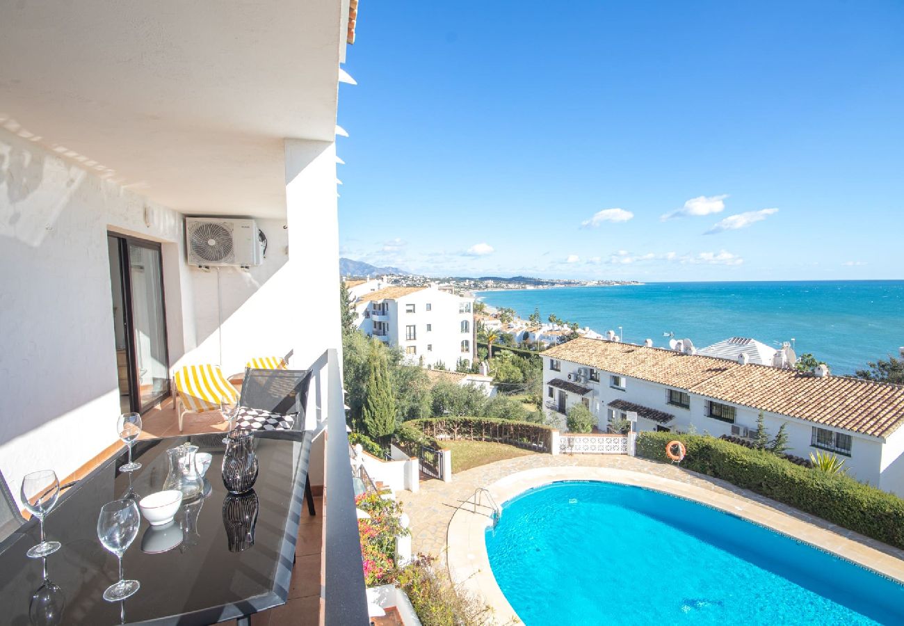 Apartment in Mijas Costa - Beautiful sea views @ Torrenueva near La Cala 