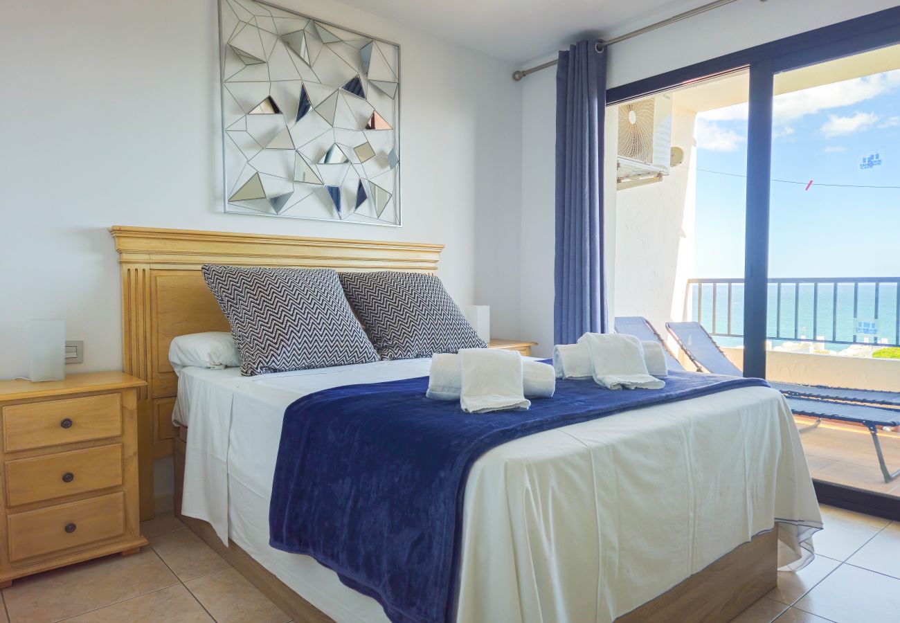 Apartment in Mijas Costa - Beautiful sea views @ Torrenueva near La Cala 