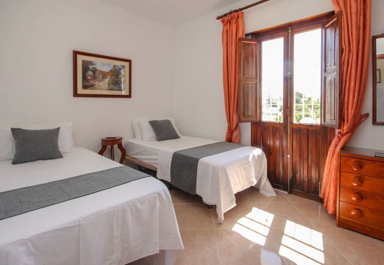 Apartment in Mijas Costa - Two bedroom apartment in El Faro with sea views 