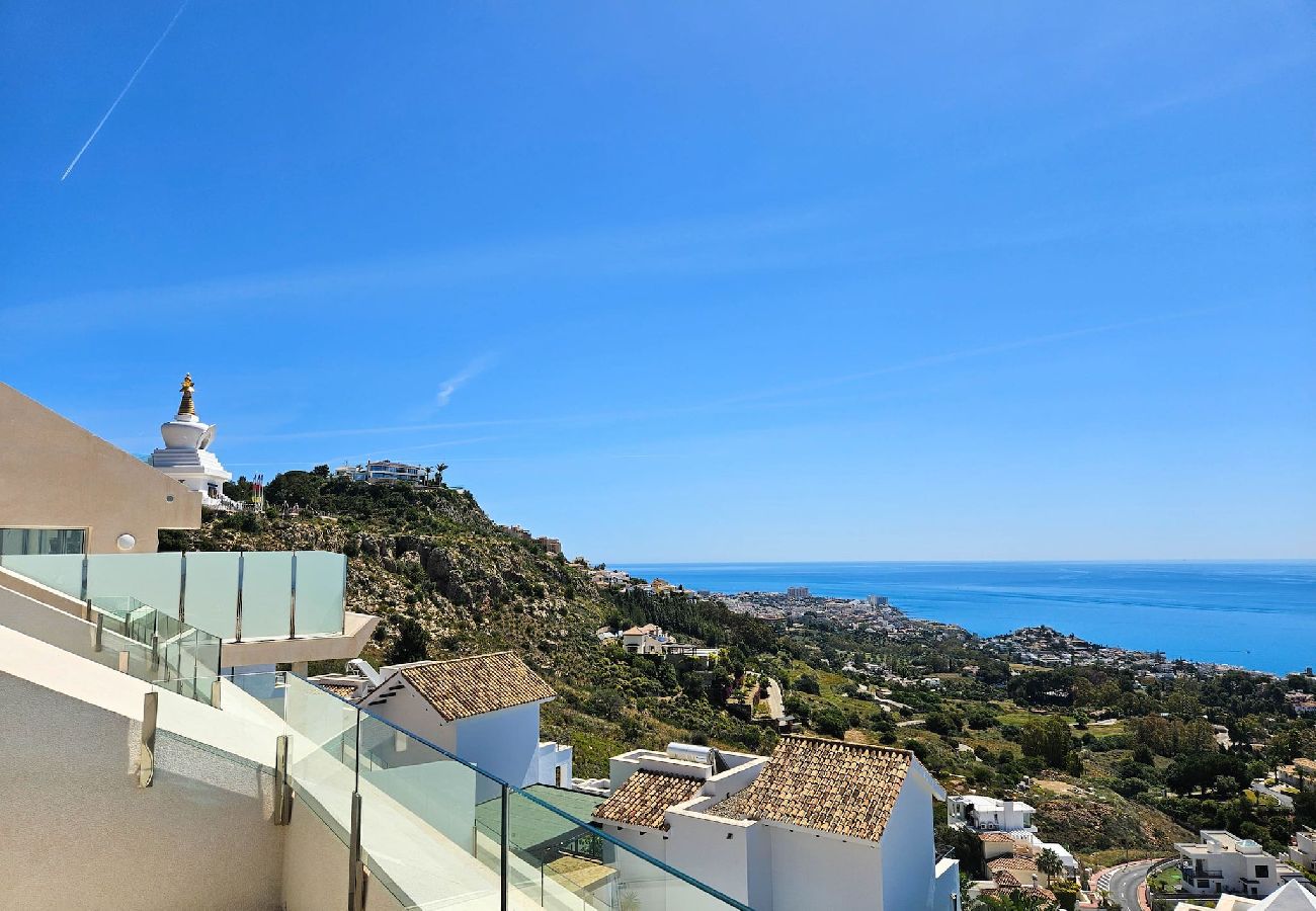 Apartment in Benalmádena - Luxury Penthouse @ Stupa hills Benalmadena 