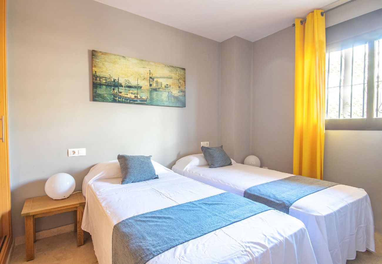 Apartment in La Cala de Mijas - Calablanca walking distance to La Cala and beach 