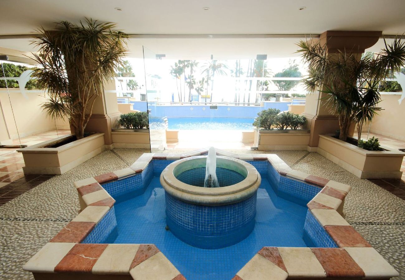 Apartment in Marbella - Luxury beachfront property, San Pedro 