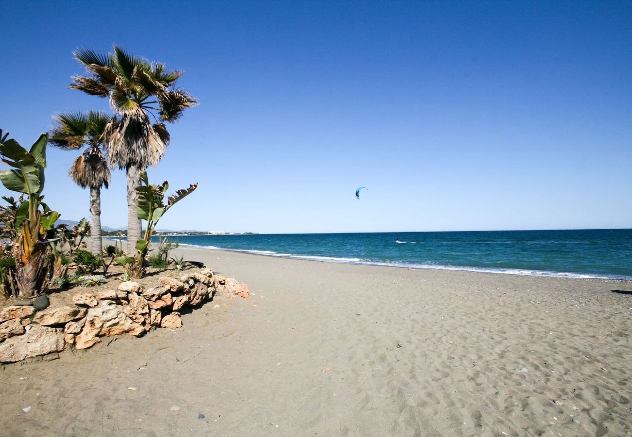 Apartment in Marbella - Luxury beachfront property, San Pedro 