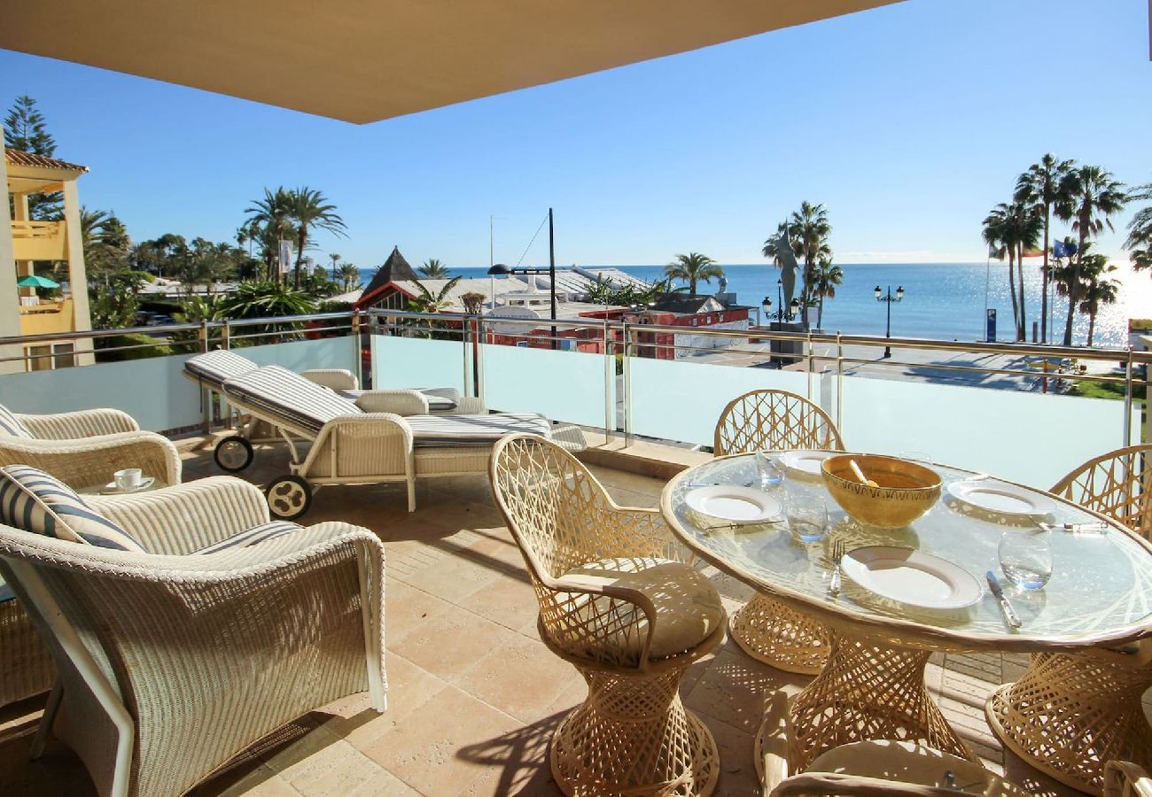 Apartment in Marbella - Luxury beachfront property, San Pedro 