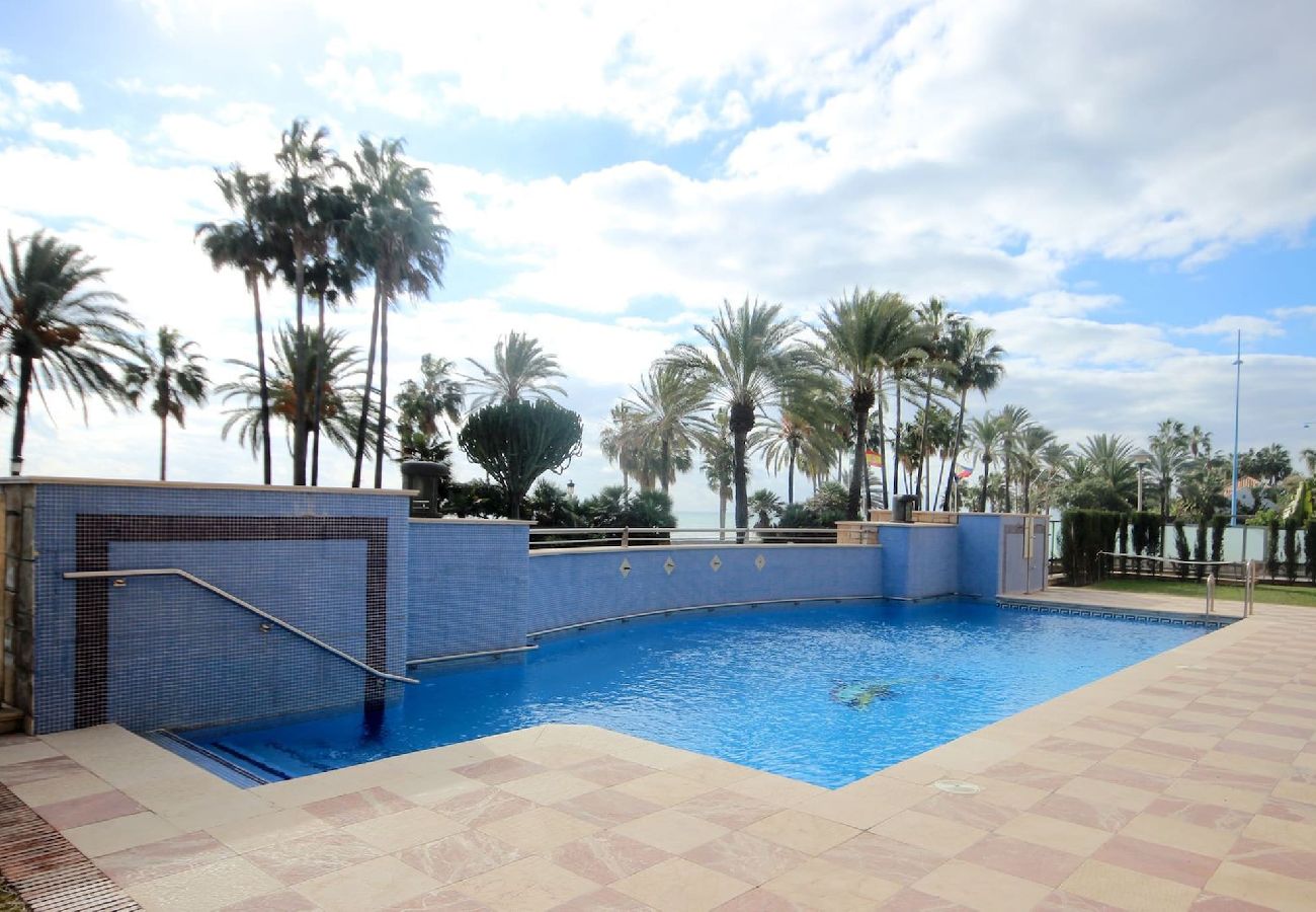 Apartment in Marbella - Luxury beachfront property, San Pedro 