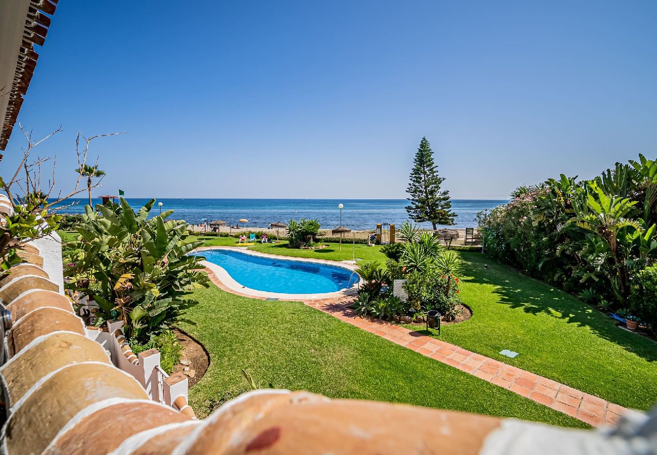 Apartment in Mijas Costa - Luxury 2 bedroom beachfront apt in Bali-Boho style 