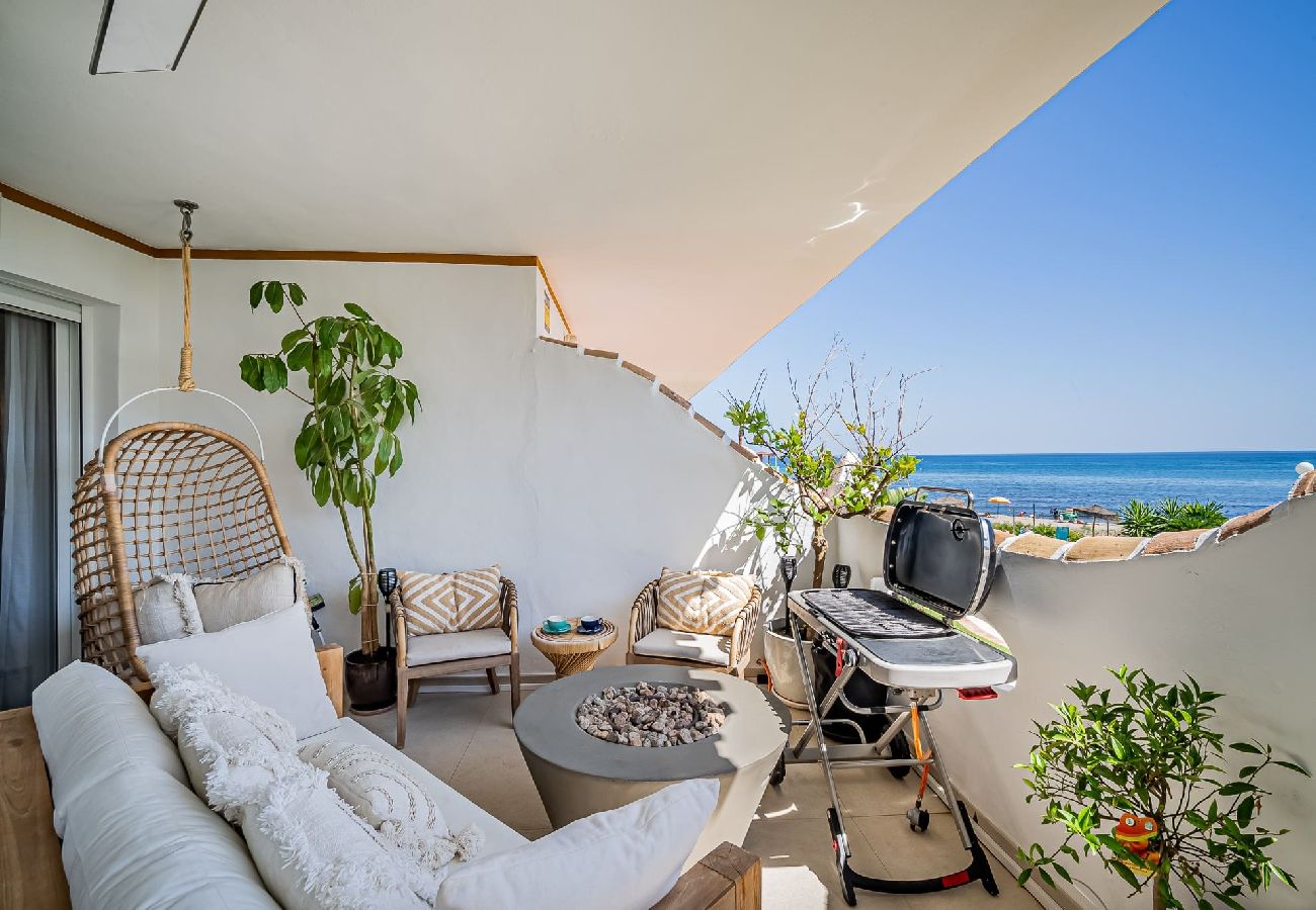 Apartment in Mijas Costa - Luxury 2 bedroom beachfront apt in Bali-Boho style 