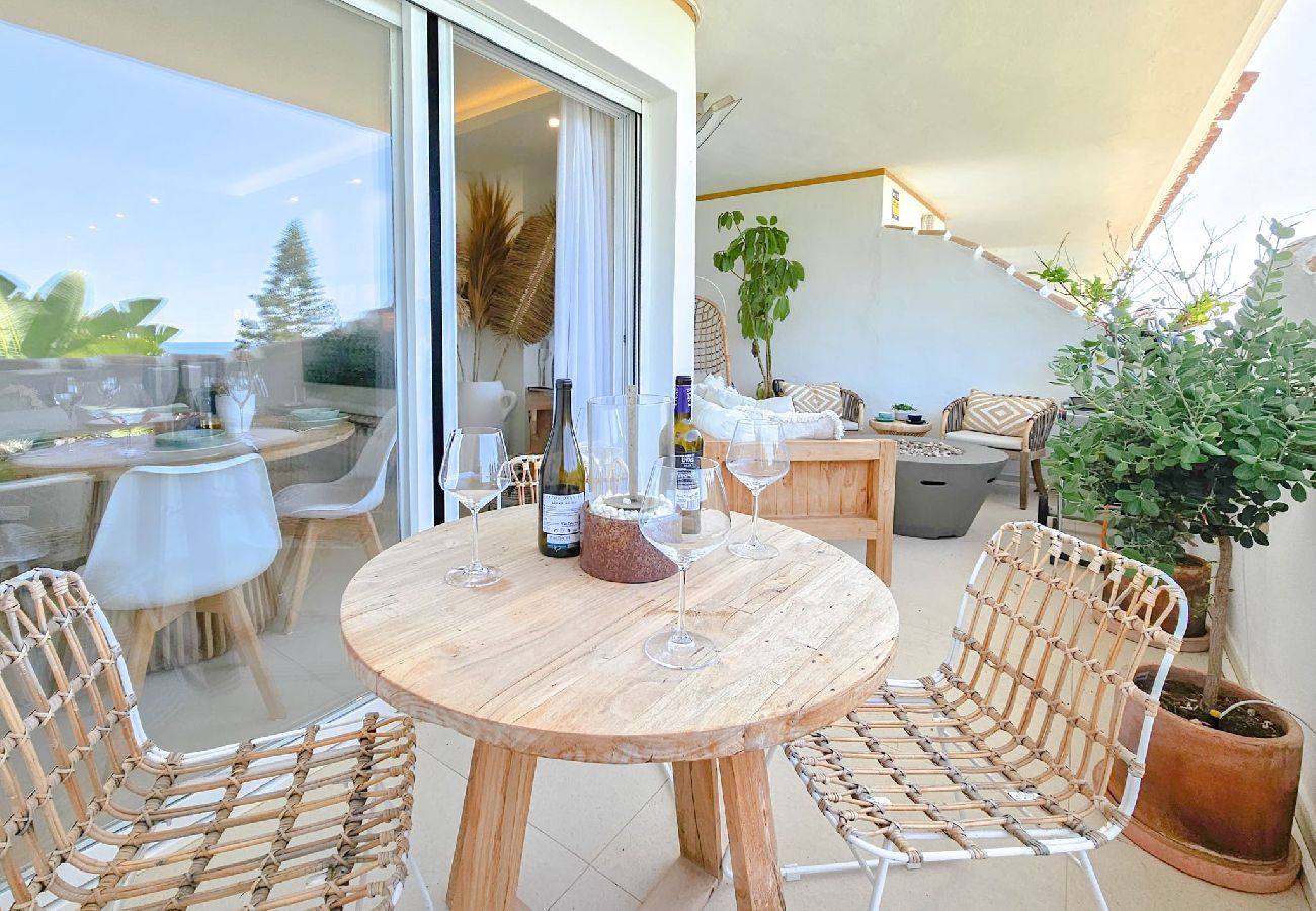 Apartment in Mijas Costa - Luxury 2 bedroom beachfront apt in Bali-Boho style 