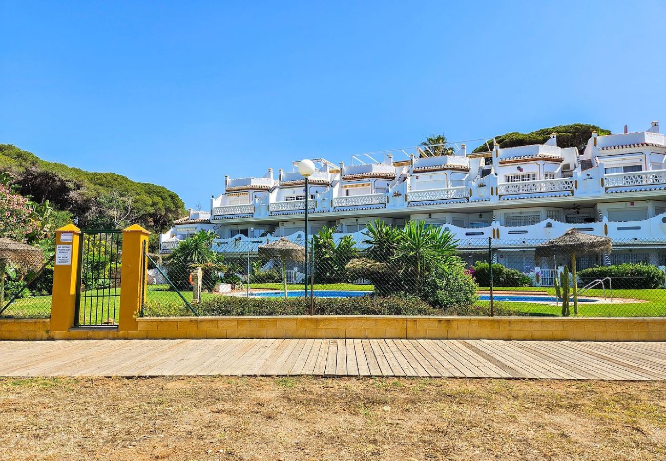 Apartment in Mijas Costa - Luxury 2 bedroom beachfront apt in Bali-Boho style 