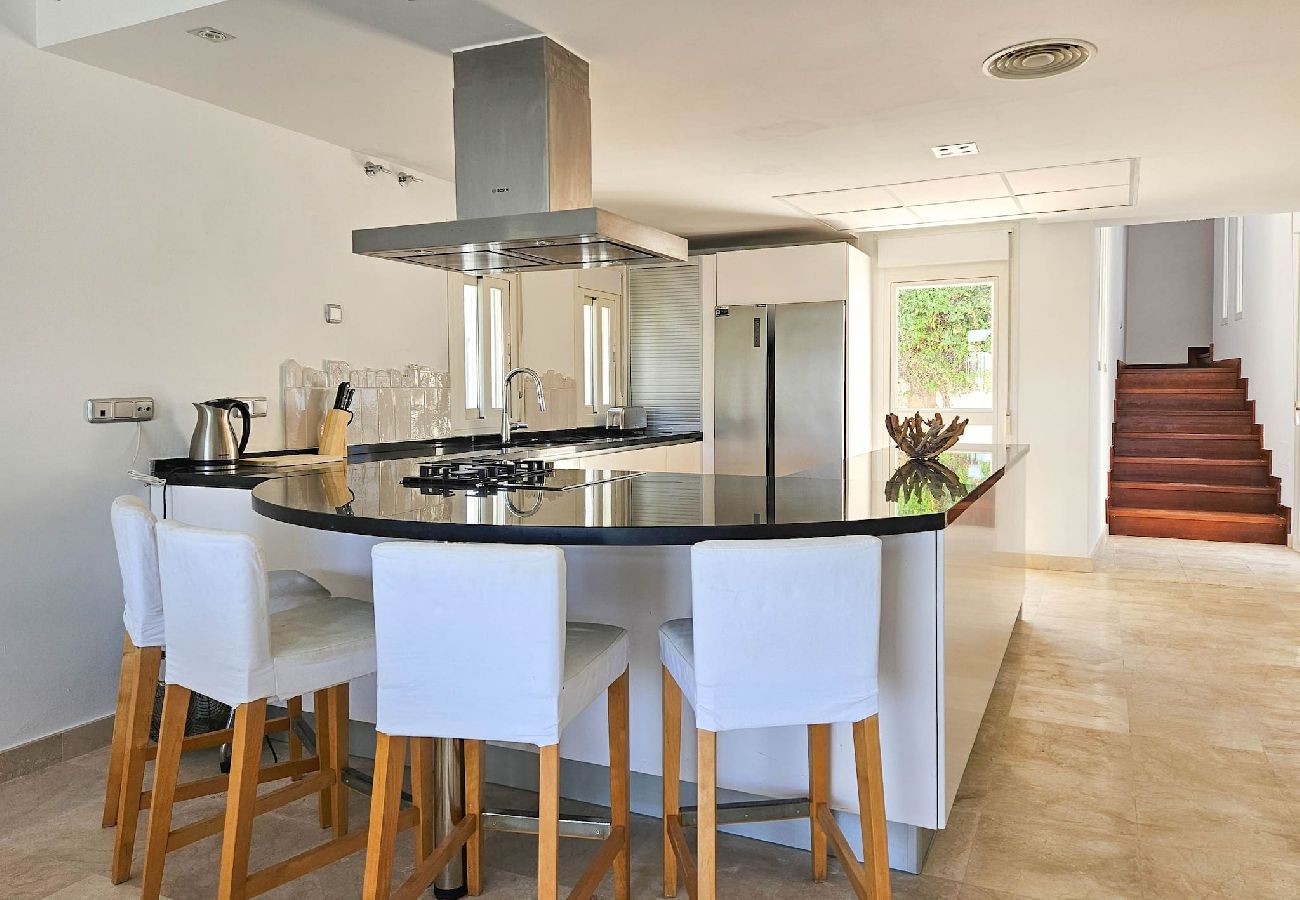 Villa in La Cala de Mijas - 4 bedroom villa with private pool in La Cala Golf 