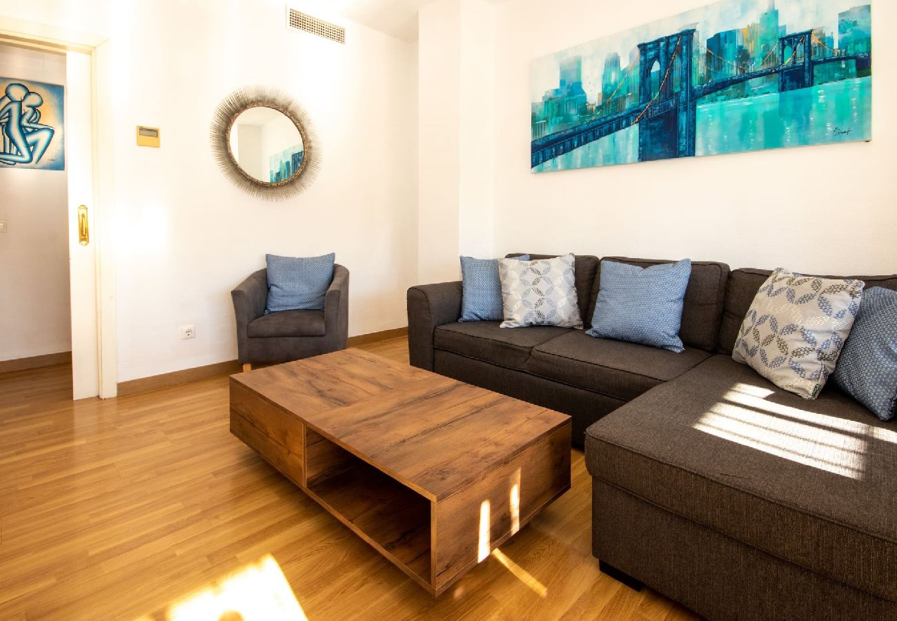 Apartment in Mijas Costa - 2 Bedroom Ground Floor Apartment in Los Prados, La Cala de Mijas close to La Noria golf