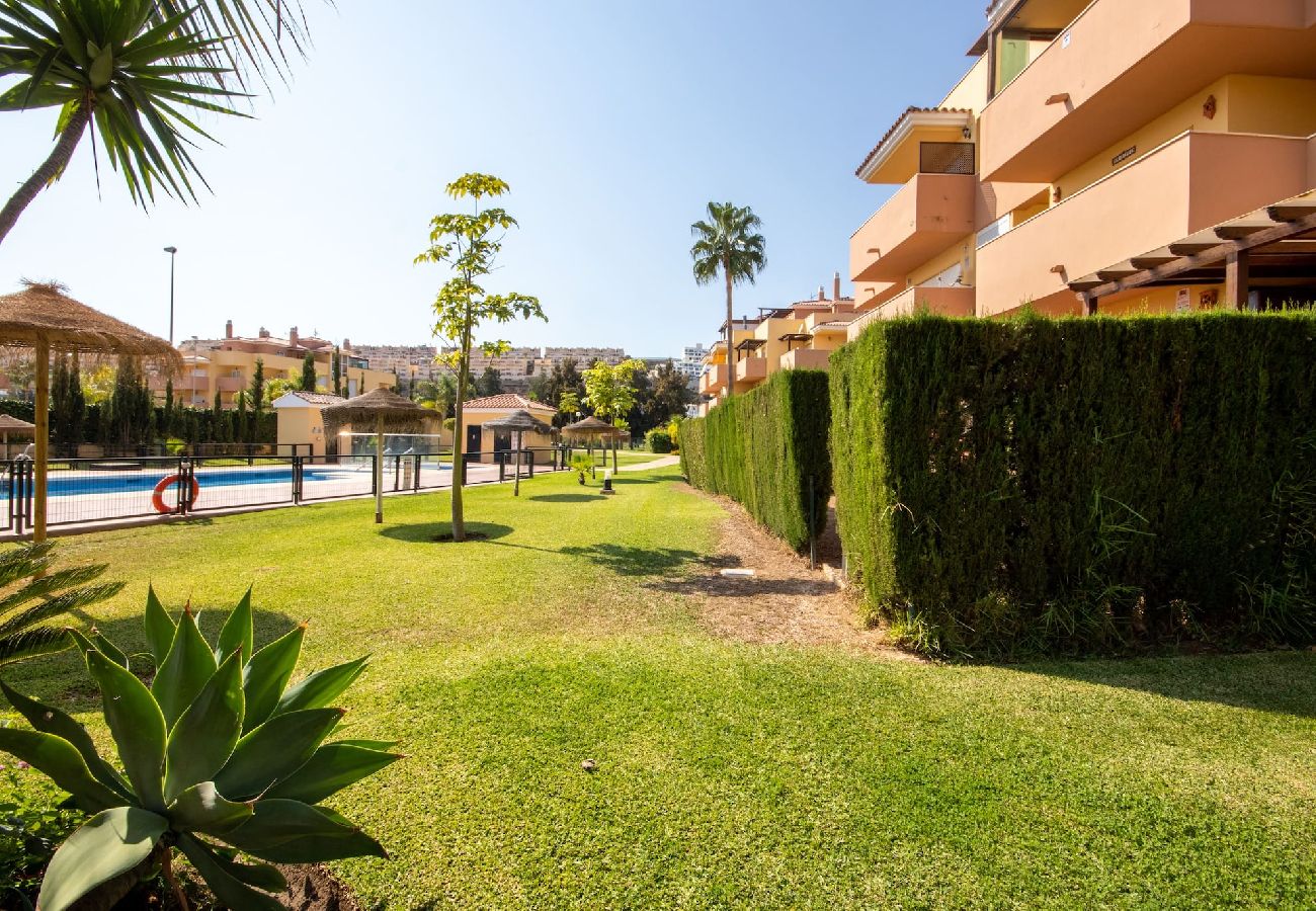 Apartment in Mijas Costa - 2 Bedroom Ground Floor Apartment in Los Prados, La Cala de Mijas close to La Noria golf