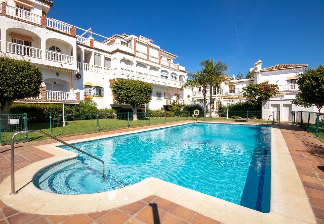 Apartment in Mijas Costa - Penthouse Apt, La Cala de Mijas Close to the Beach 