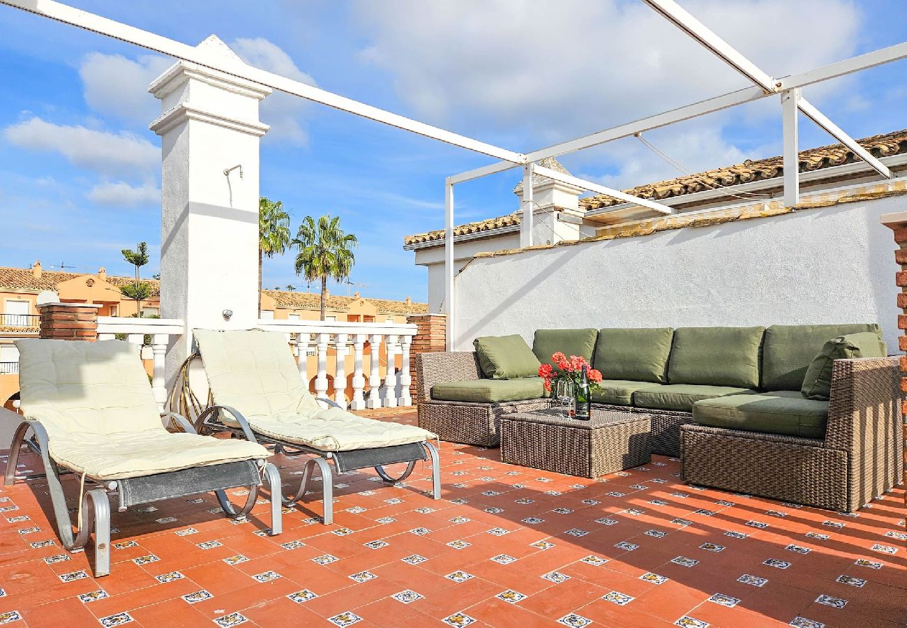 Apartment in Mijas Costa - Penthouse Apt, La Cala de Mijas Close to the Beach 