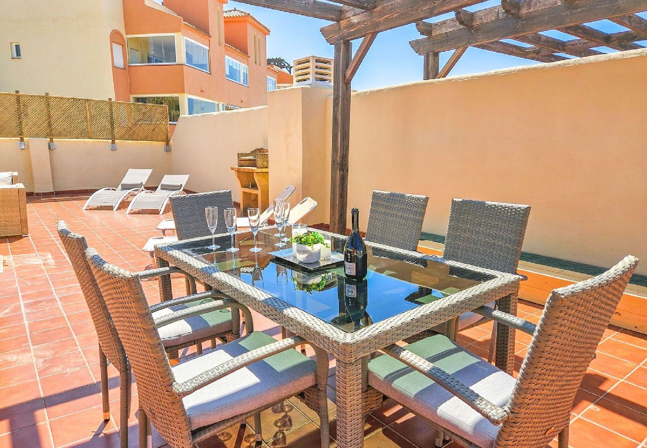 Apartment in Mijas Costa - Penthouse with Outdoor kitchen -close to the Beach 