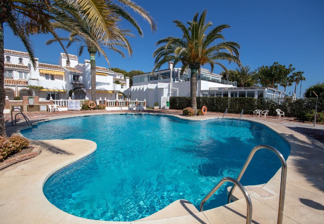 Townhouse in La Cala de Mijas - 3 Bed Townhouse  with roof terrace, 100m to beach 