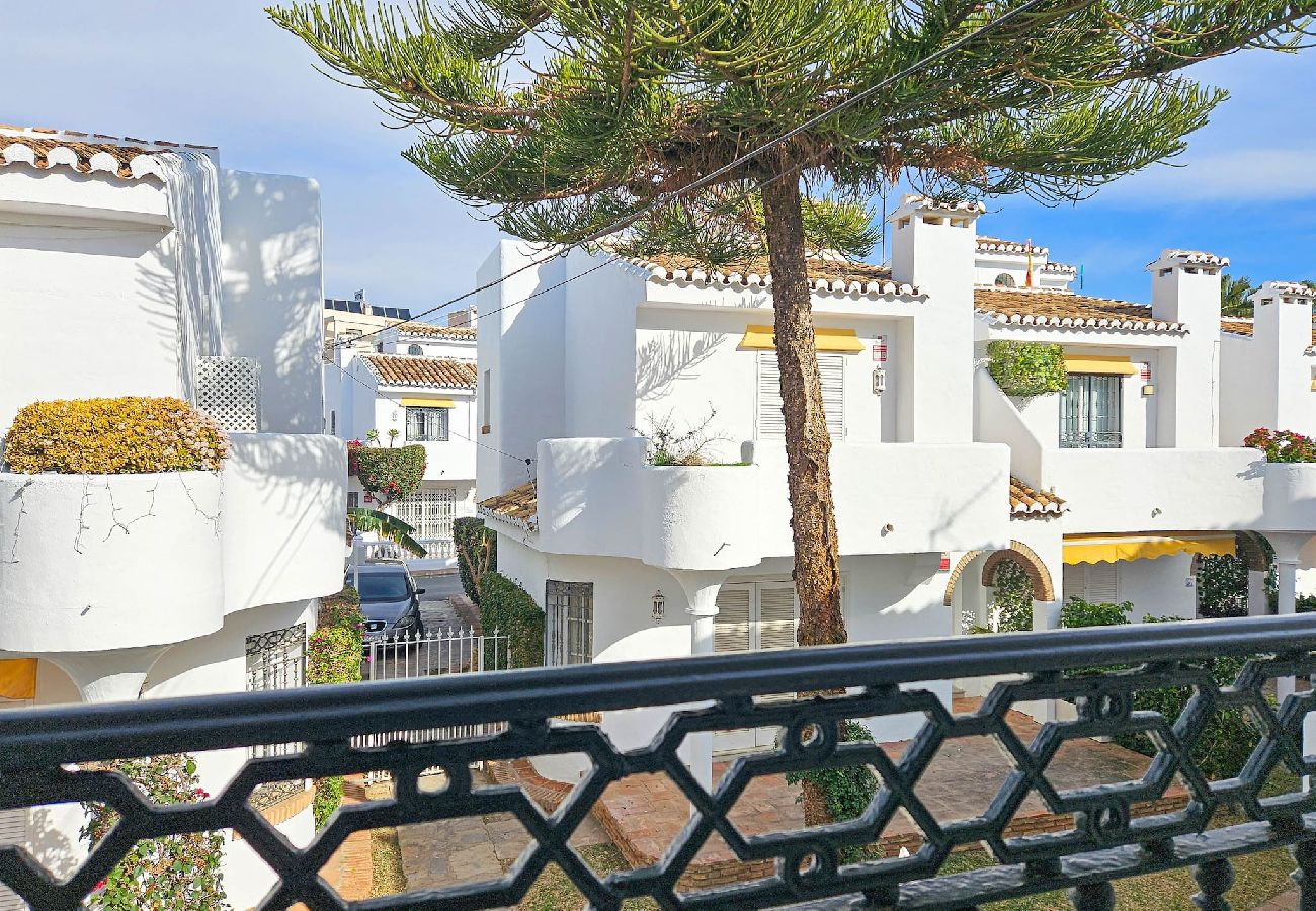 Townhouse in La Cala de Mijas - 3 Bed Townhouse  with roof terrace, 100m to beach 