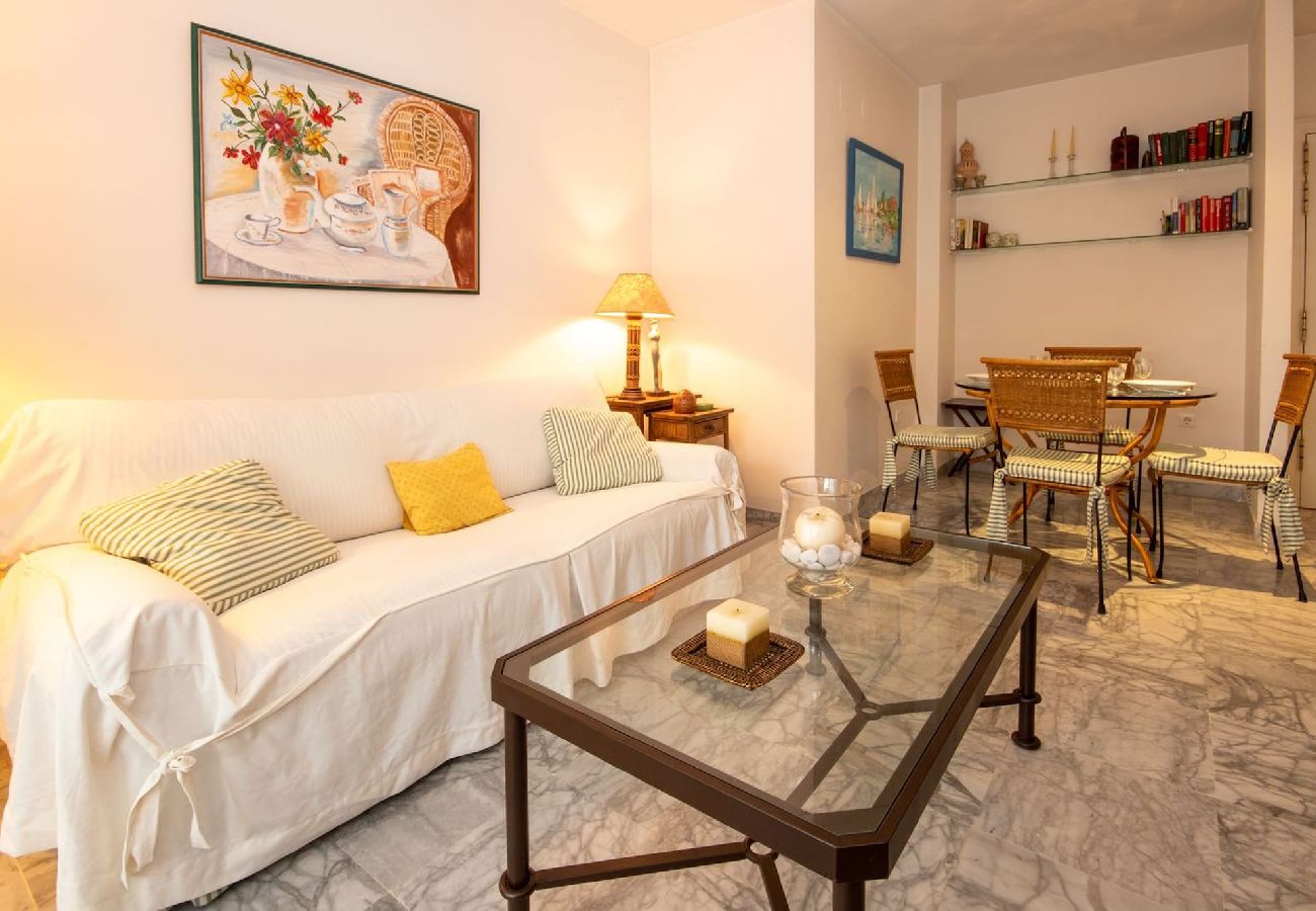 Apartment in Marbella - Puerto Banus, 400 metres to the Beach 