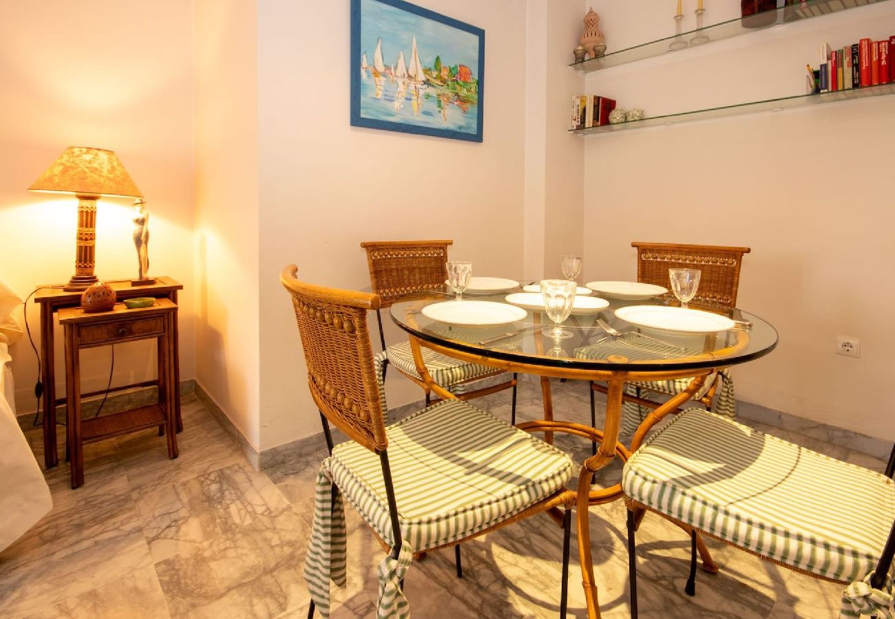 Apartment in Marbella - Puerto Banus, 400 metres to the Beach 