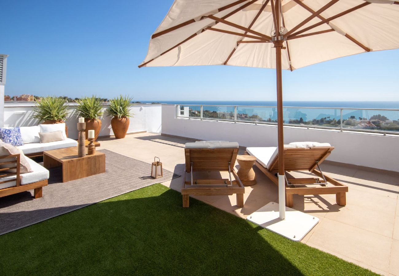 Apartment in Manilva - Stunning sea views and roof terrace, Manilva 