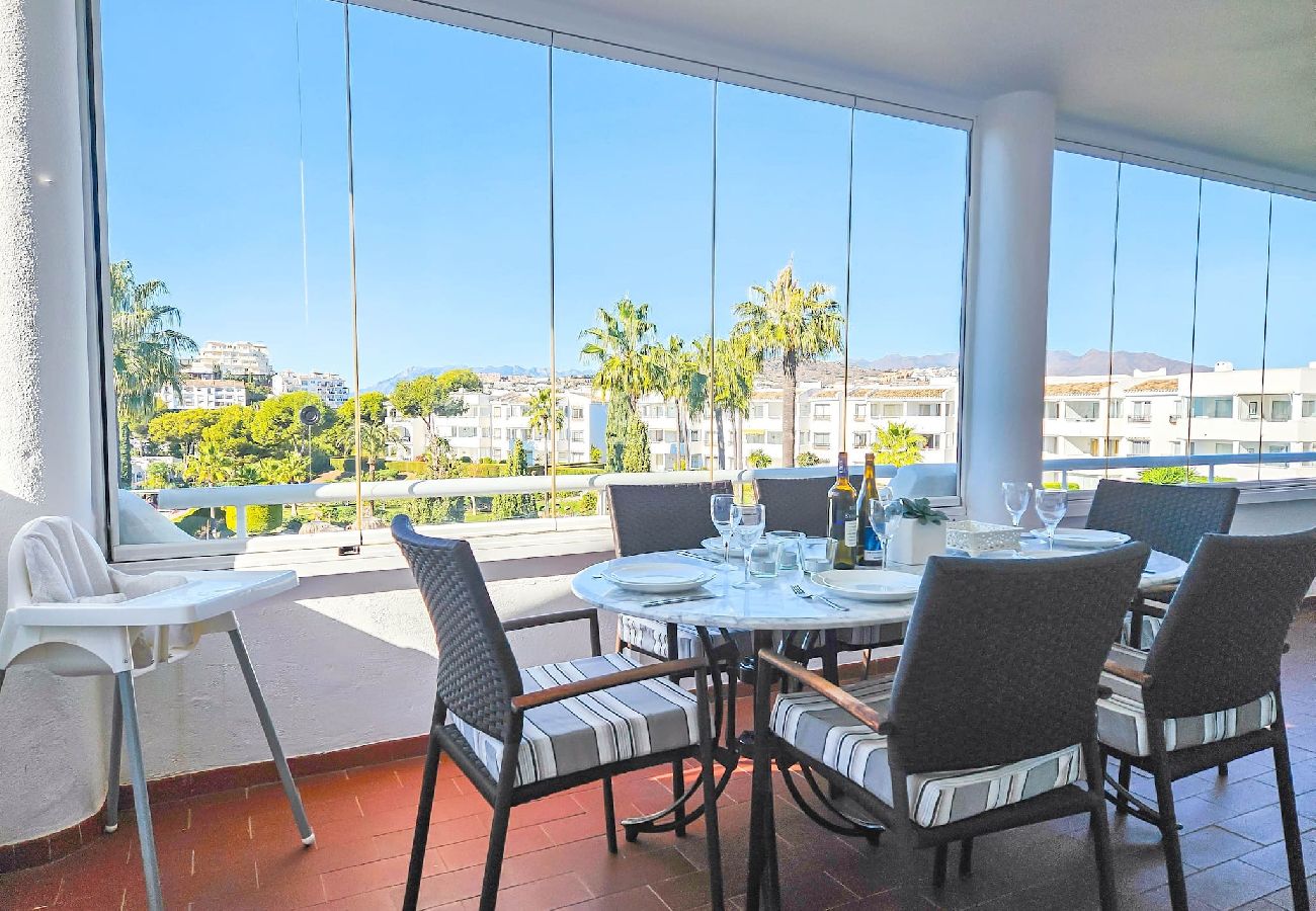 Apartment in Mijas Costa - Two bedroom penthouse in Miraflores with sea views 