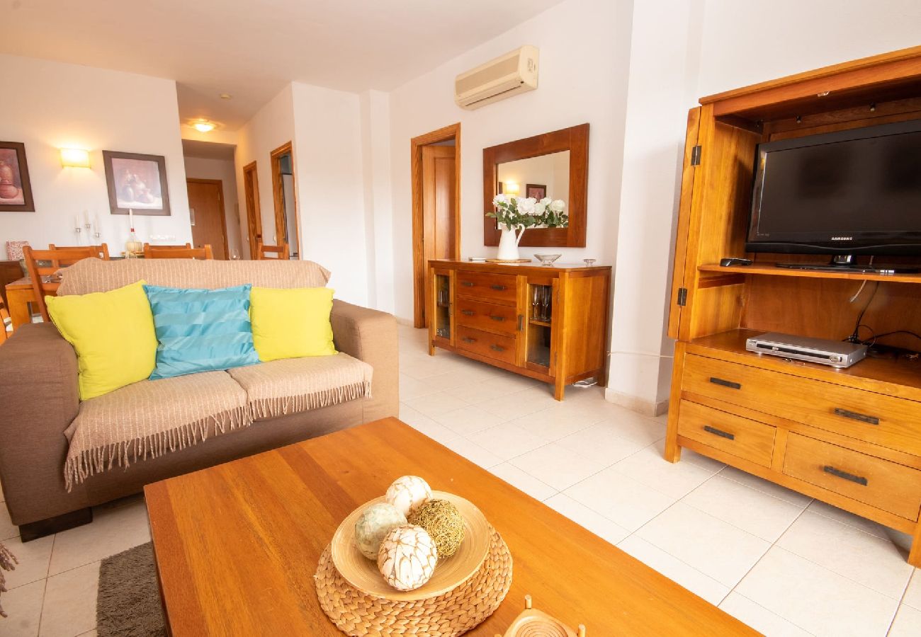 Apartment in Benalmádena - Lovely 2 bedroom apartment in Reserva del Higueron 