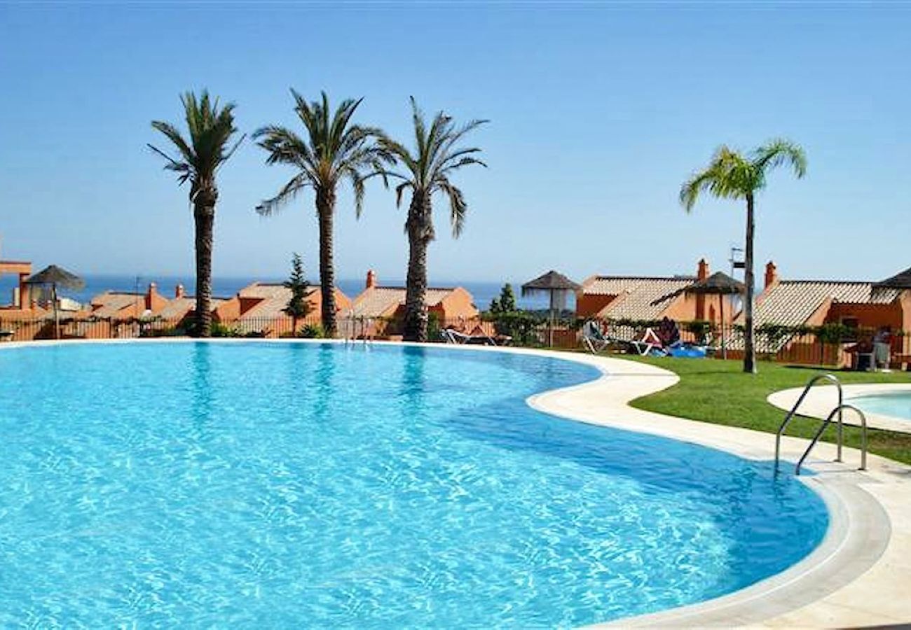 Apartment in Marbella - Lovely 2 bedroom apt near golf Los Lagos Elviria 