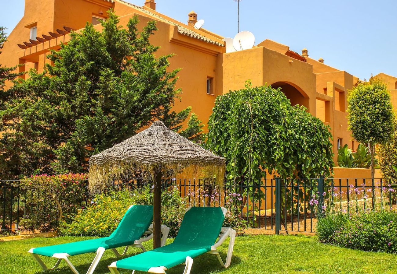 Apartment in Marbella - Lovely 2 bedroom apt near golf Los Lagos Elviria 