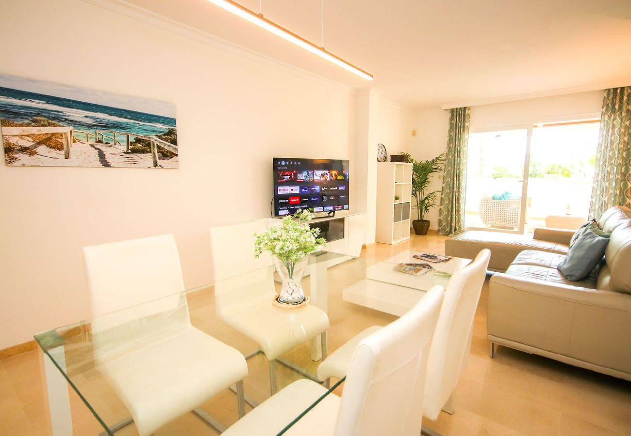 Apartment in Marbella - Lovely 2 bedroom apt near golf Los Lagos Elviria 